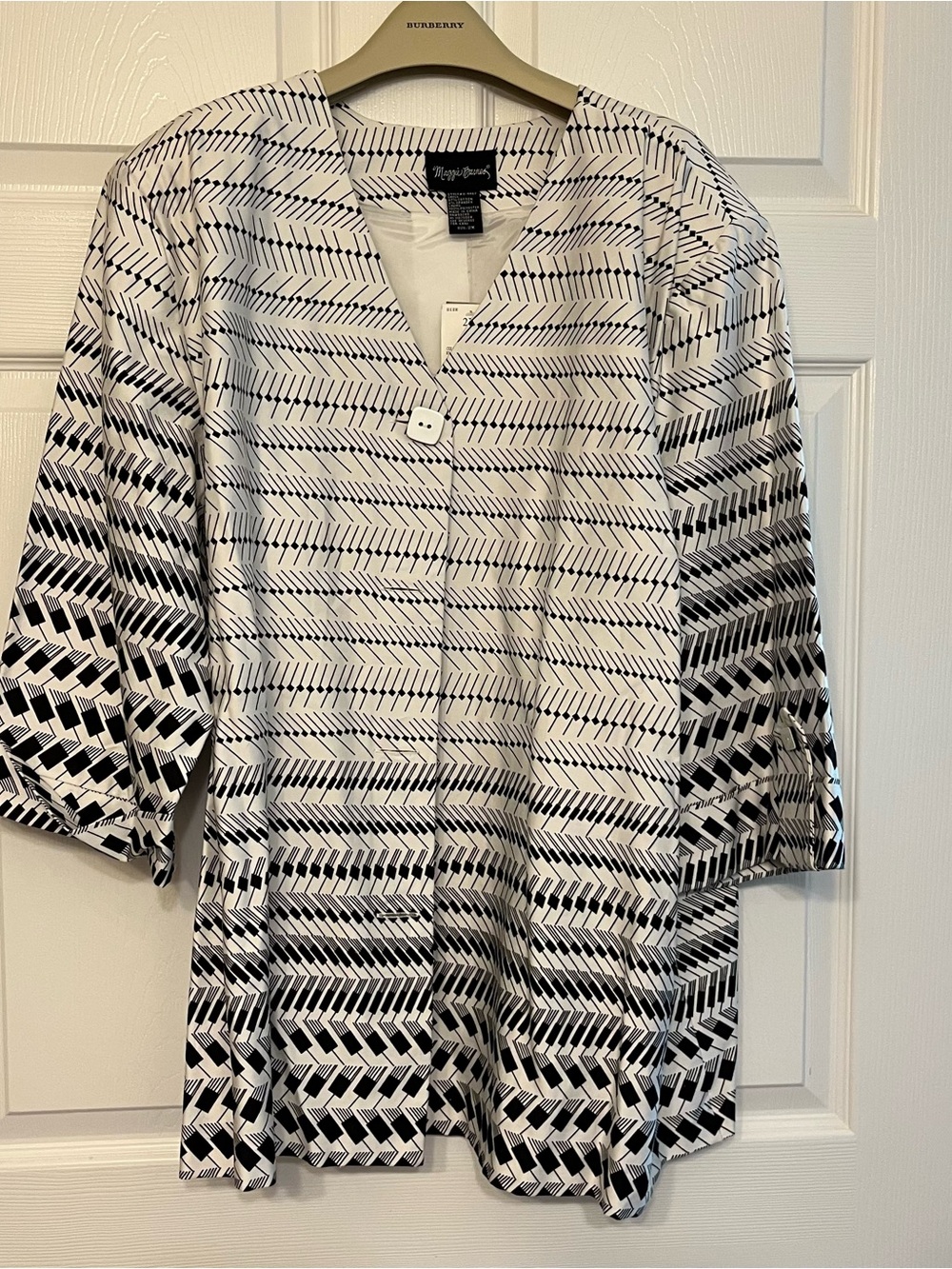 Maggie Barnes Black & White Geometric V-Neck Tunic